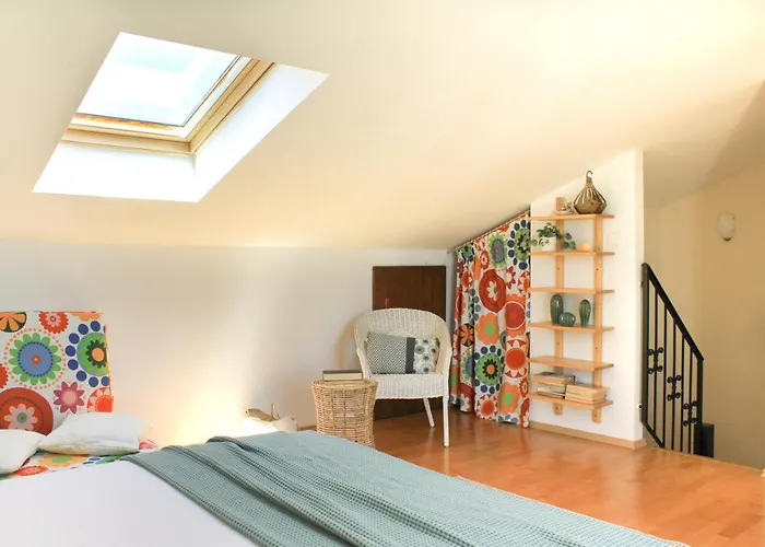 Anna Borik ロヴィニ